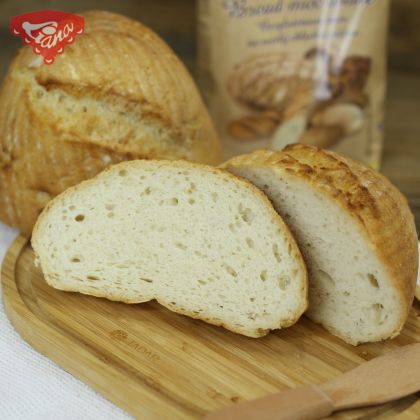 Gluten-free light bread with a crispy crust