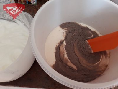 Gluténmentes torta mascarponés-csokis töltelékkel