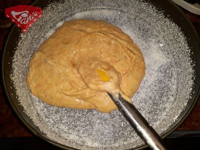 Bezglutenowe ciasto orzechowo-marchewkowe