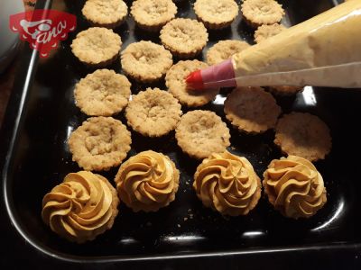 Gluten-free caramel cupcakes