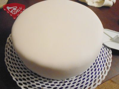 Gluten-free cake like from a confectioner