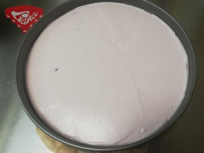 Bezlepkový višňový cheesecake