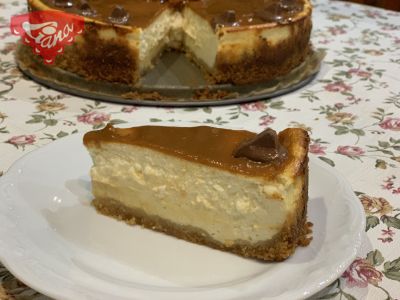 Cheesecake with salted caramel