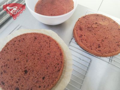 Gluten-free red velvet cake