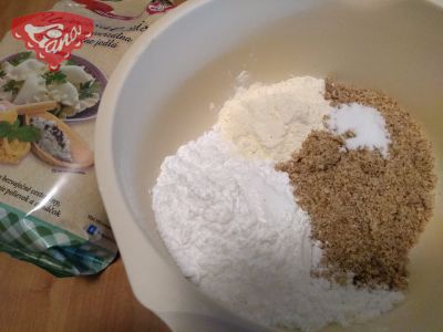 Bezlepkové fúkané orechové pečivo bez lepku a mlieka