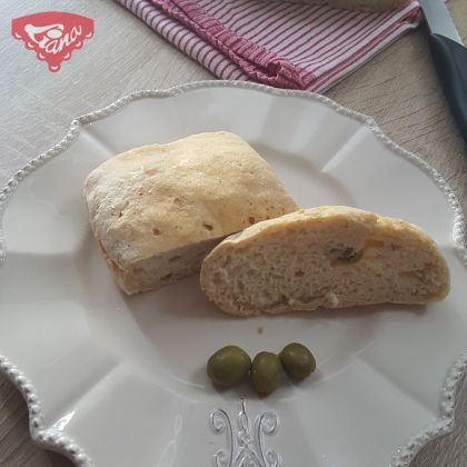 Gluten-free ciabatta with olives