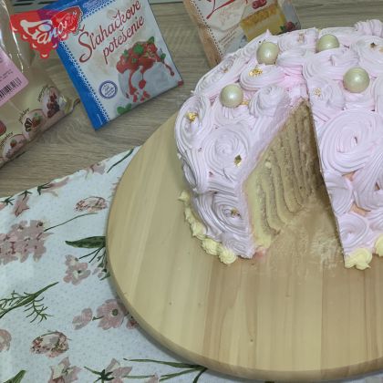 Cake with vanilla cream and strawberry whipped cream