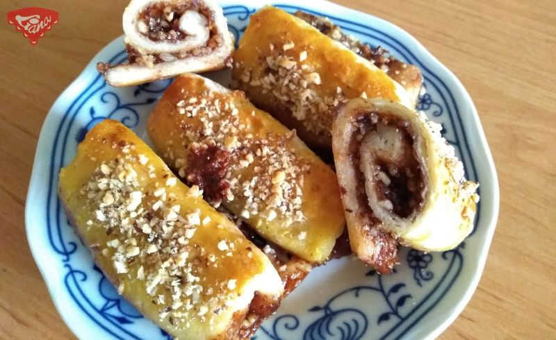 Gluten-free sourdough rolls with chocolate and nuts