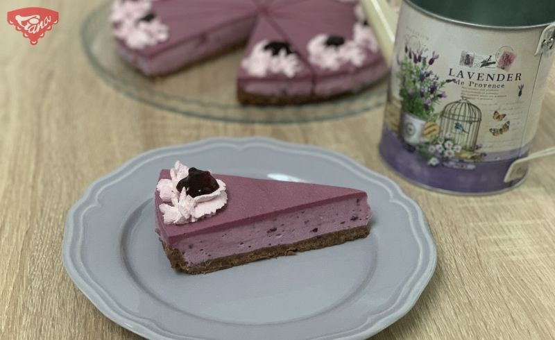 Blueberry cheesecake with forest fruits